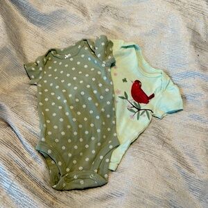 Never worn 
Size:3months